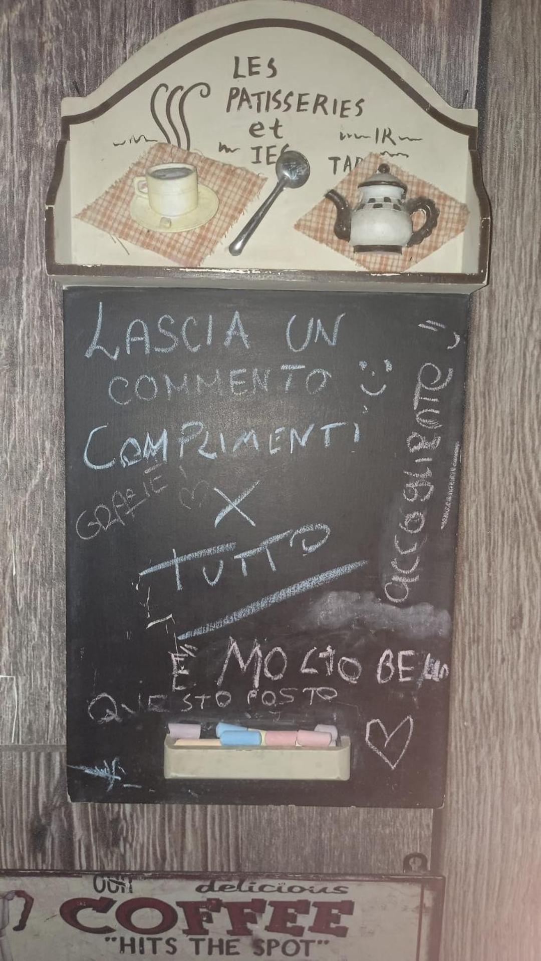 Alice Nel Paese Delle Meraviglie Sulbiate Exteriér fotografie